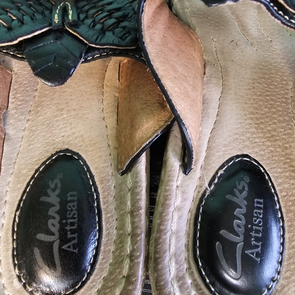 Clark's Black Floral Sandals Women's 7.5 - Picture 6 of 13